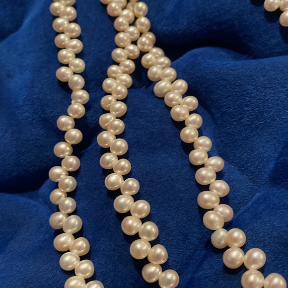 Three long set of pearls. - Picture 3 of 3
